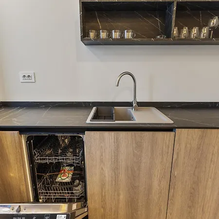 Apartment Met4l